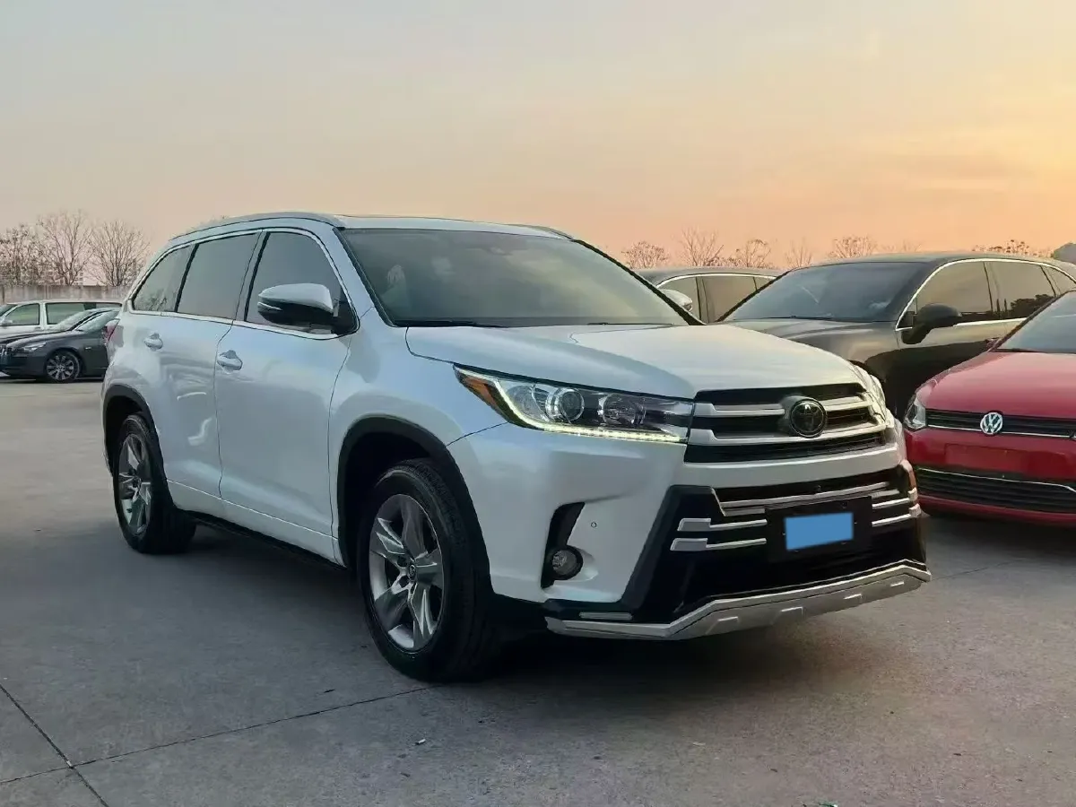 2018 Toyota Highlander 2.0T 220HP L4 6AT,autocango,china used car exporter,china ev exporter,chinese used car exporter,chinese used ev exporter