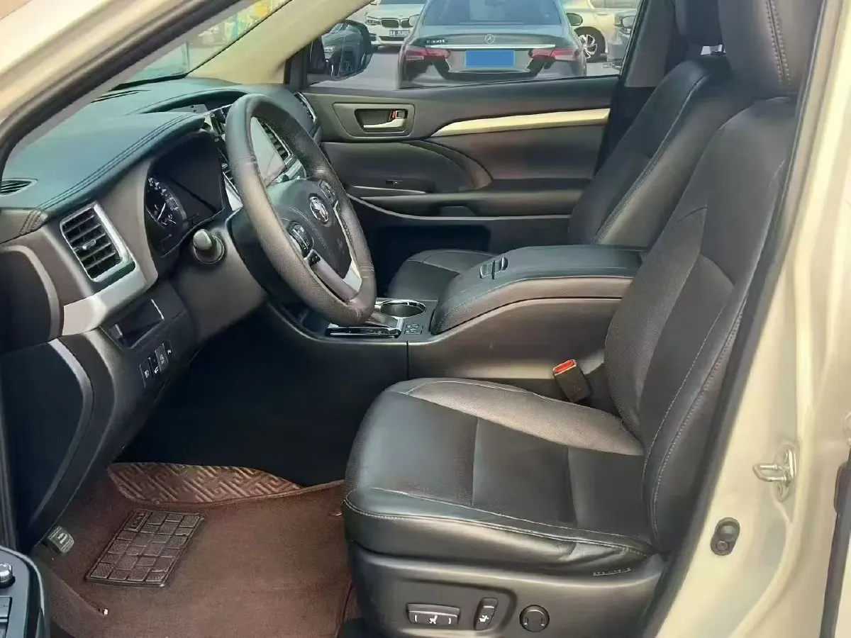 2018 Toyota Highlander 2.0T 220HP L4 6AT,autocango,china used car exporter,china ev exporter,chinese used car exporter,chinese used ev exporter