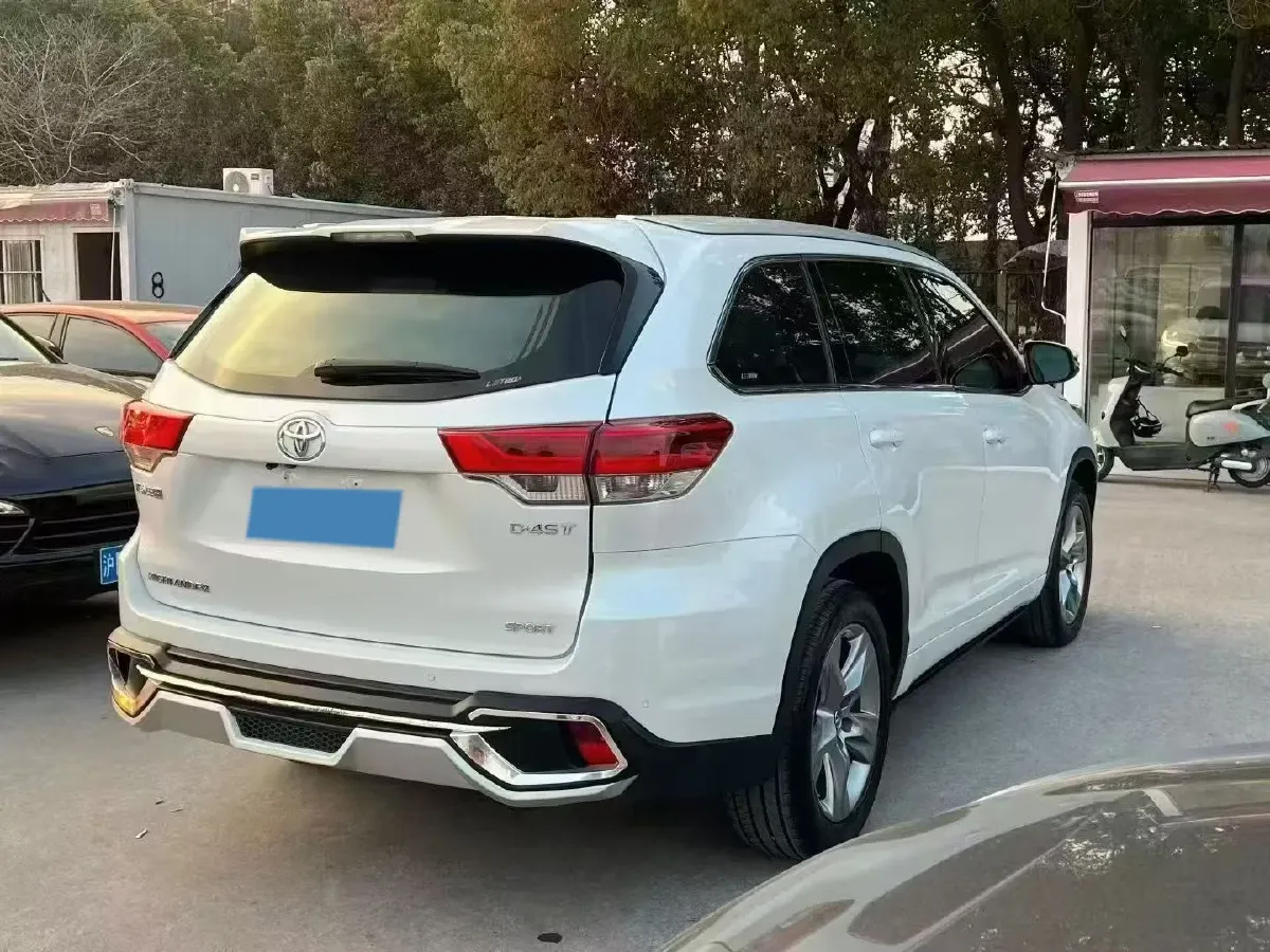 2018 Toyota Highlander 2.0T 220HP L4 6AT,autocango,china used car exporter,china ev exporter,chinese used car exporter,chinese used ev exporter