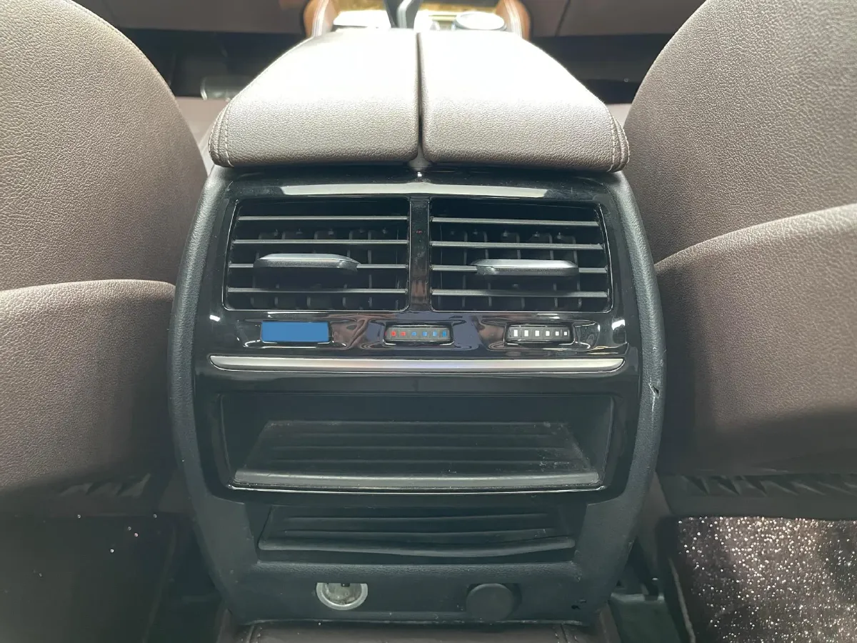 2019 BMW 5 Series 2.0T 184HP L4 8AT,autocango,china used car exporter,china ev exporter,chinese used car exporter,chinese used ev exporter