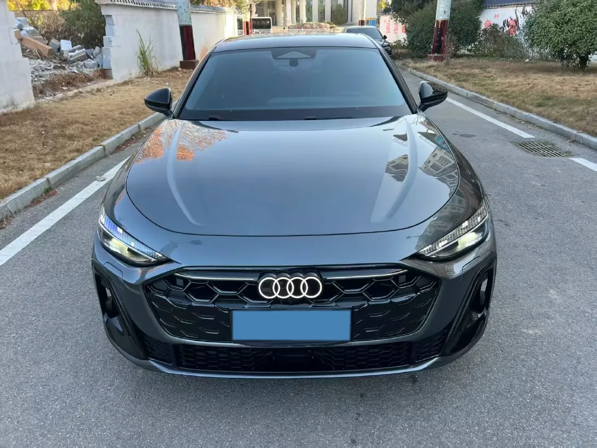 2026 Audi A5L 2.0T 204HP L4 7DCT,autocango,china used car exporter,china ev exporter,chinese used car exporter,chinese used ev exporter
