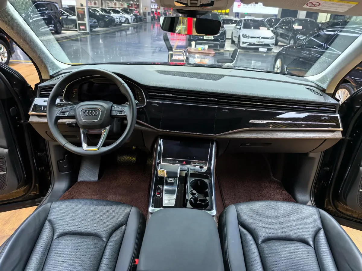 2022 Volkswagen Touareg 3.0T 340HP V6 8AT,autocango,china used car exporter,china ev exporter,chinese used car exporter,chinese used ev exporter