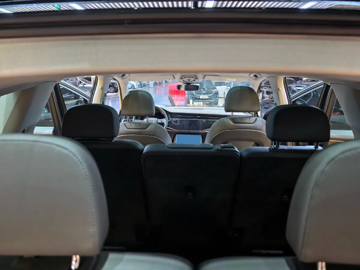 2022 Volkswagen Touareg 3.0T 340HP V6 8AT,autocango,china used car exporter,china ev exporter,chinese used car exporter,chinese used ev exporter