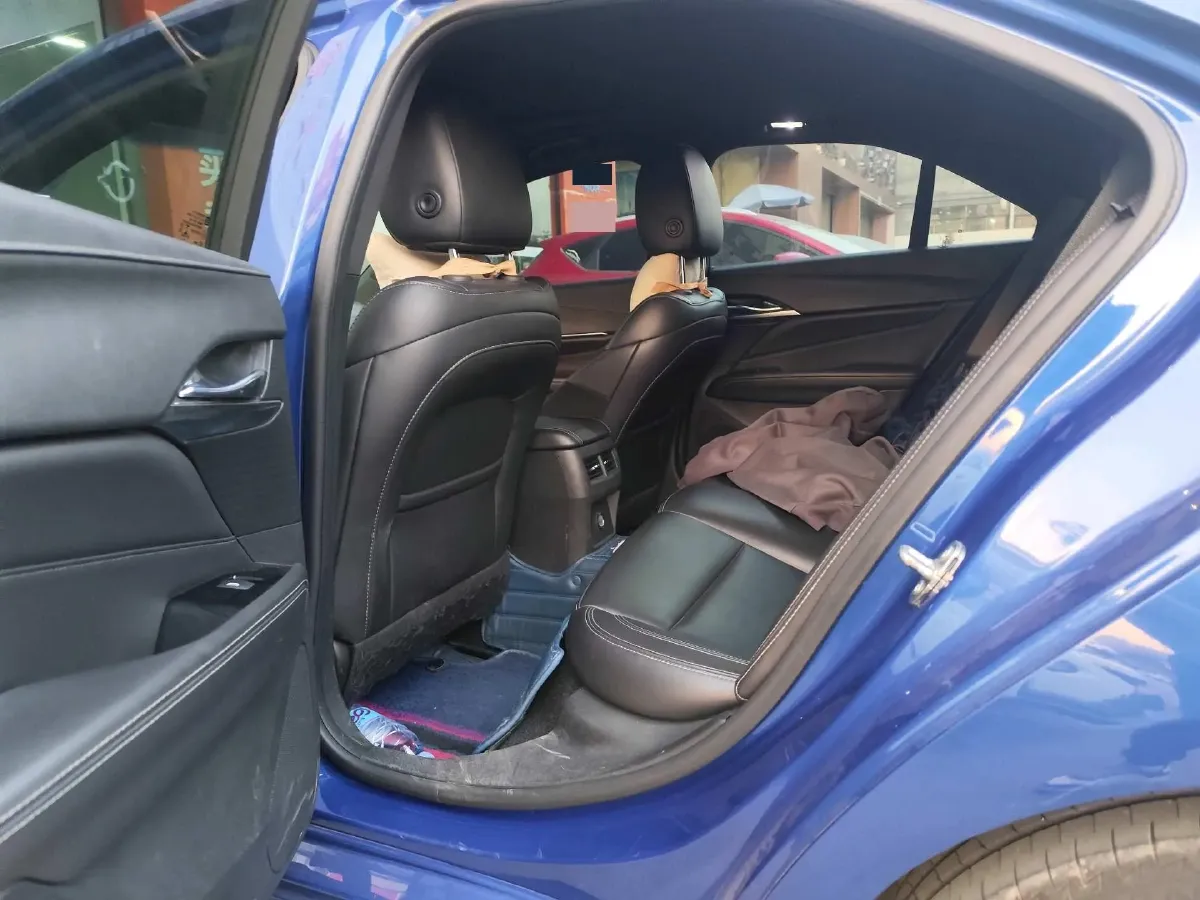 2022 Cadillac CT4 2.0T 237HP L4 8AT,autocango,china used car exporter,china ev exporter,chinese used car exporter,chinese used ev exporter