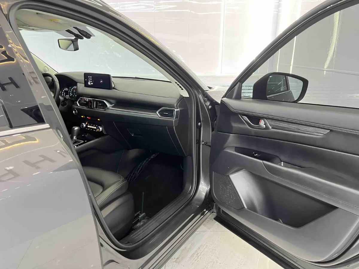 2022 MAXUS XinTu V90 2.0T 150HP L4 6AT,autocango,china used car exporter,china ev exporter,chinese used car exporter,chinese used ev exporter