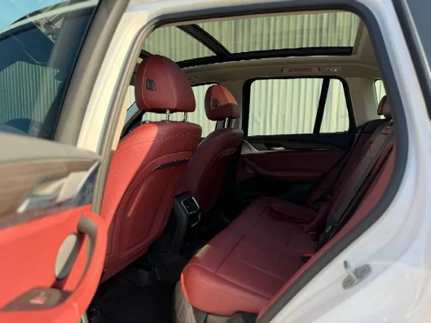 2022 BMW X3 2.0T 252HP L4 8AT,autocango,china used car exporter,china ev exporter,chinese used car exporter,chinese used ev exporter