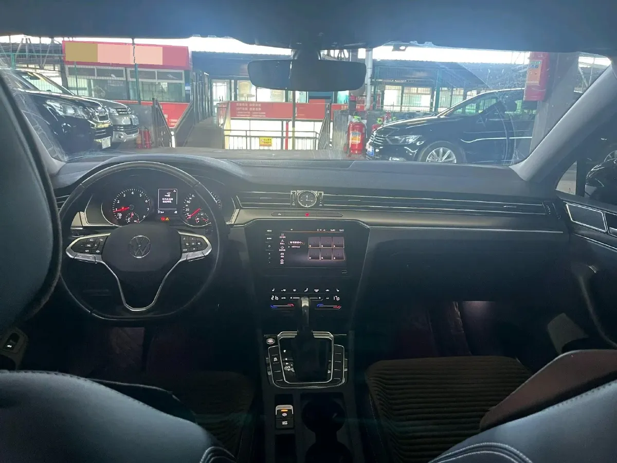 2020 Volkswagen Magotan 2.0T 186HP L4 7DCT,autocango,china used car exporter,china ev exporter,chinese used car exporter,chinese used ev exporter