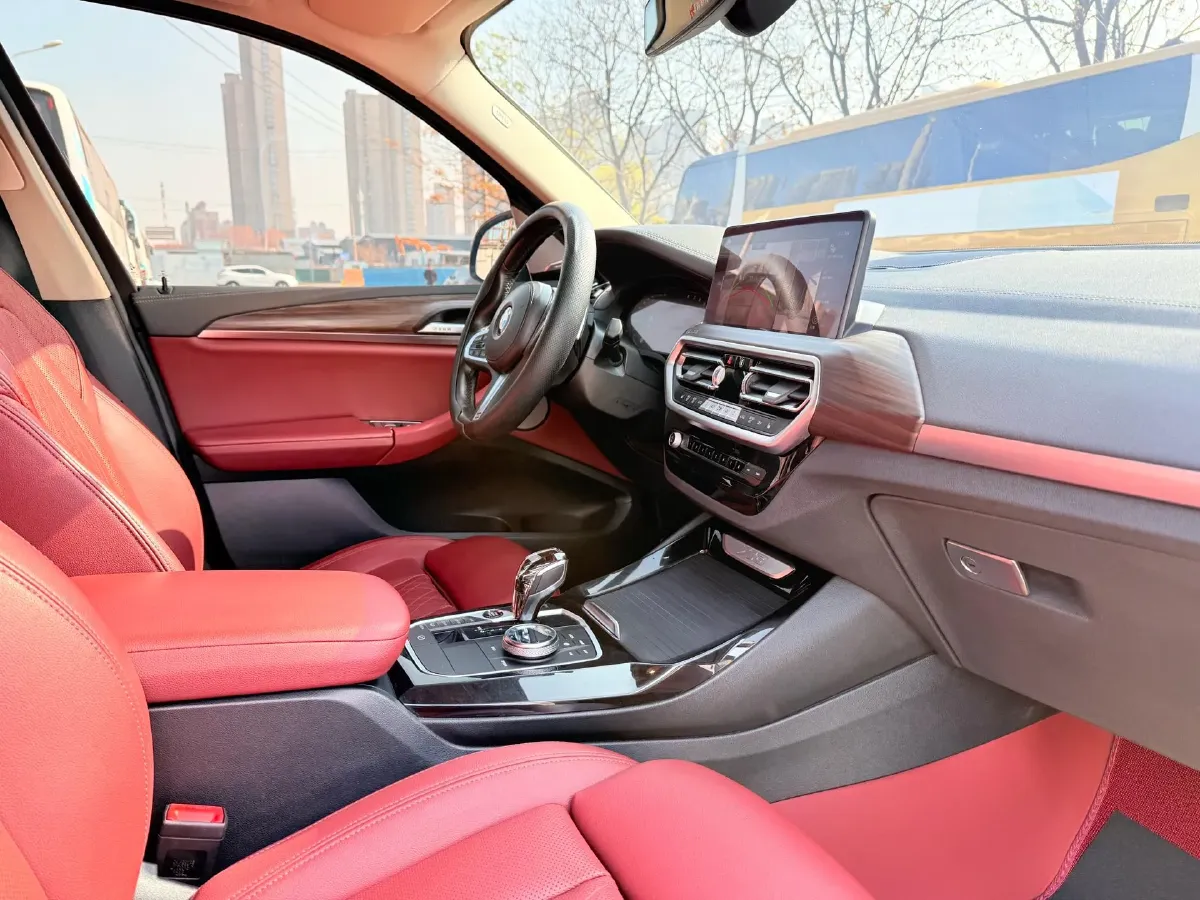 2022 BMW X3 2.0T 252HP L4 8AT,autocango,china used car exporter,china ev exporter,chinese used car exporter,chinese used ev exporter