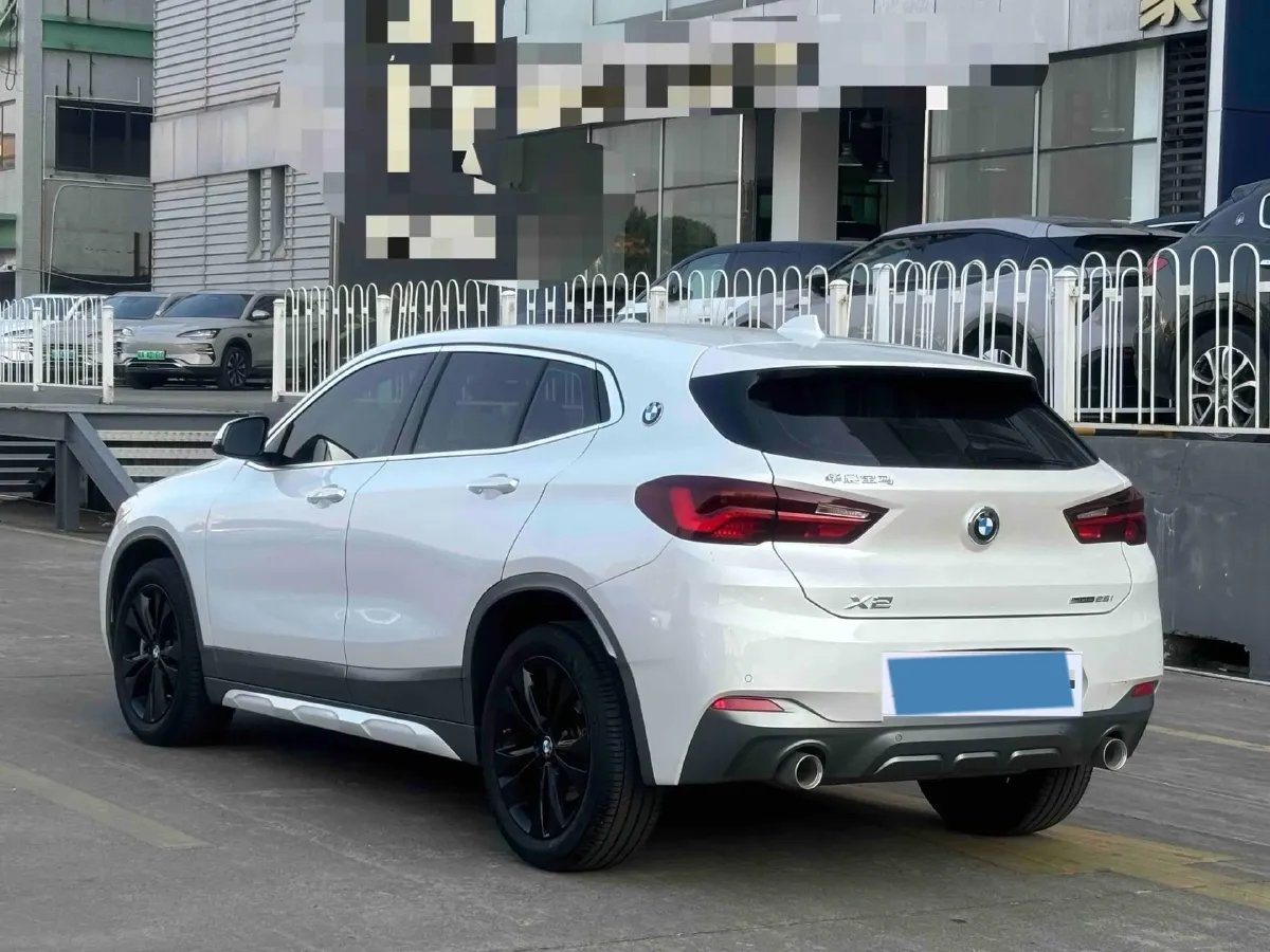 2023 BMW X2 2.0T 178HP L4 7DCT,autocango,china used car exporter,china ev exporter,chinese used car exporter,chinese used ev exporter