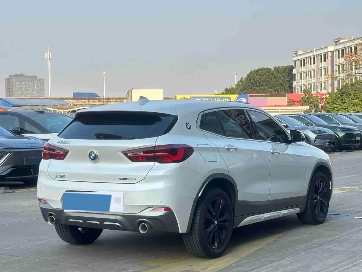 2023 BMW X2 2.0T 178HP L4 7DCT,autocango,china used car exporter,china ev exporter,chinese used car exporter,chinese used ev exporter