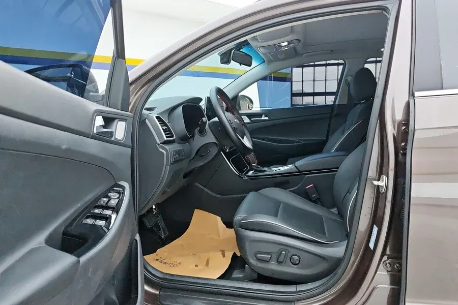 2019 Hyundai Tucson 1.6T 177HP L4 7DCT,autocango,china used car exporter,china ev exporter,chinese used car exporter,chinese used ev exporter