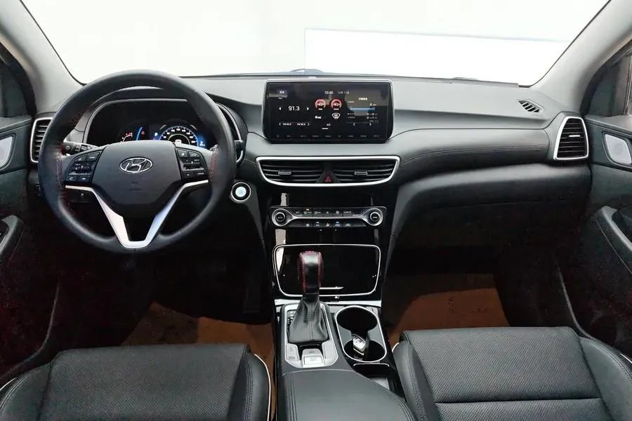 2019 Hyundai Tucson 1.6T 177HP L4 7DCT,autocango,china used car exporter,china ev exporter,chinese used car exporter,chinese used ev exporter