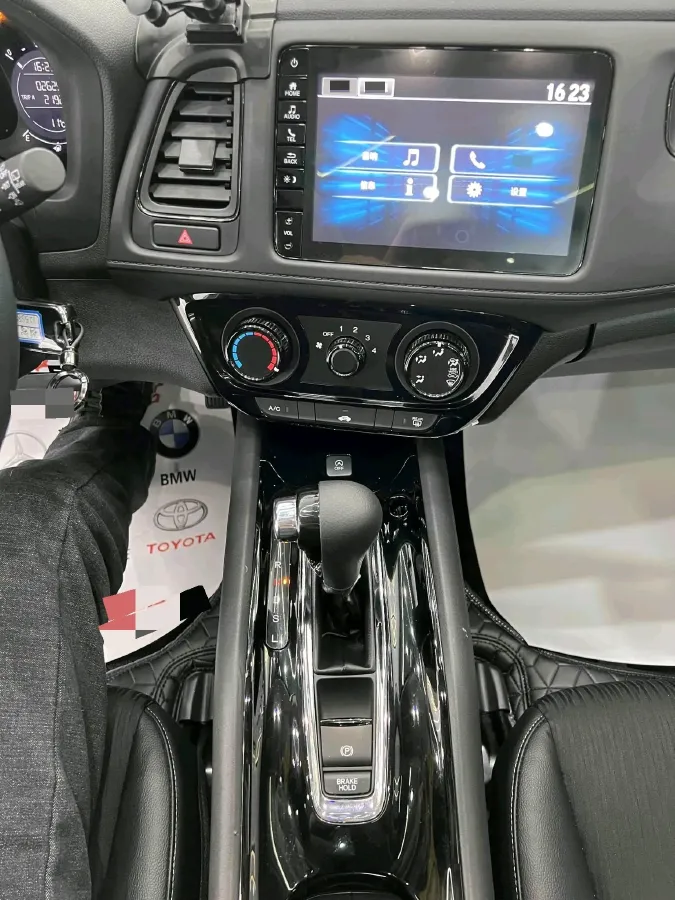 2022 Honda Vezel 1.5L 131HP L4 CVT,autocango,china used car exporter,china ev exporter,chinese used car exporter,chinese used ev exporter