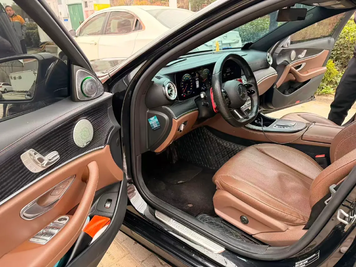 2021 Mercedes-Benz E Class 2.0T 197HP L4 9AT,autocango,china used car exporter,china ev exporter,chinese used car exporter,chinese used ev exporter