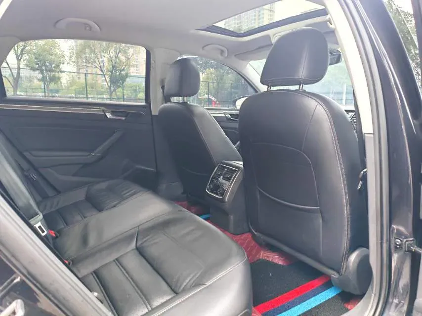 2017 Volkswagen Passat 1.8T 180HP L4 7DCT,autocango,china used car exporter,china ev exporter,chinese used car exporter,chinese used ev exporter