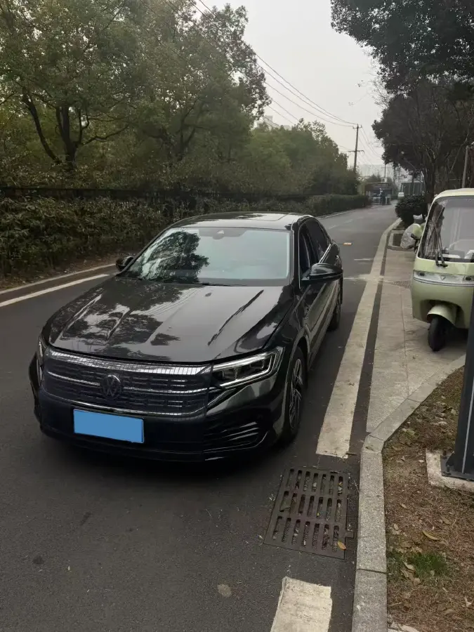 2024 Volkswagen Sagitar 1.5T 160HP L4 7DCT