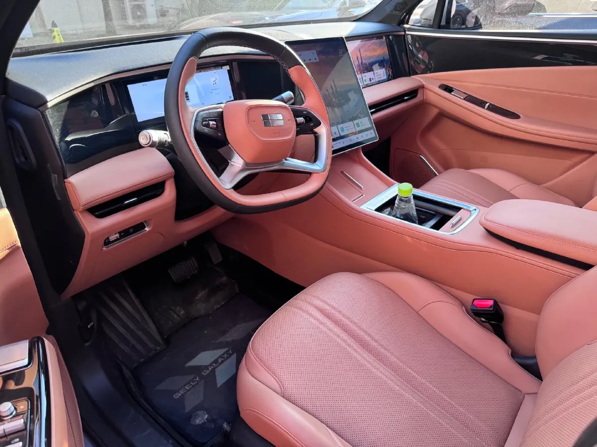 2025 Geely Galaxy L7 1.5L 112HP L4 1DHT PHEV 18.4KWH,autocango,china used car exporter,china ev exporter,chinese used car exporter,chinese used ev exporter