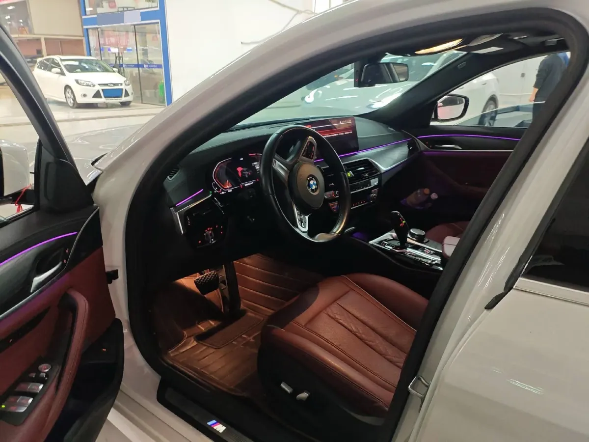 2021 BMW 5 Series 2.0T 252HP L4 8AT,autocango,china used car exporter,china ev exporter,chinese used car exporter,chinese used ev exporter