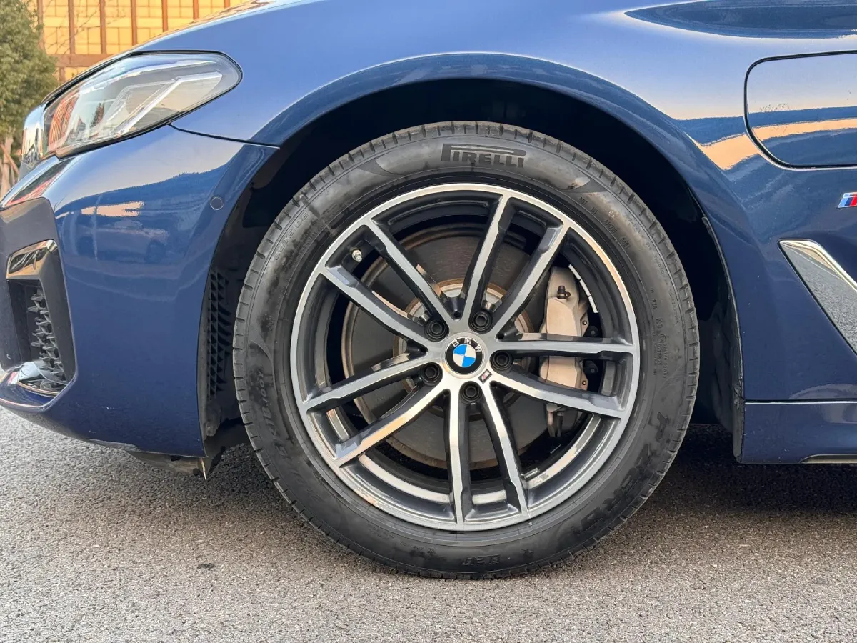 2021 BMW 5 Series 2.0T 184HP L4 8AT PHEV 17.7KWH,autocango,china used car exporter,china ev exporter,chinese used car exporter,chinese used ev exporter