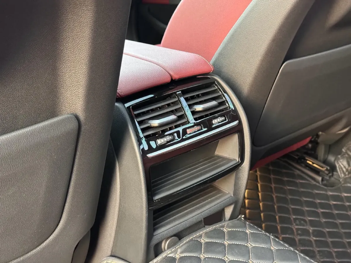 2021 BMW 5 Series 2.0T 184HP L4 8AT PHEV 17.7KWH,autocango,china used car exporter,china ev exporter,chinese used car exporter,chinese used ev exporter