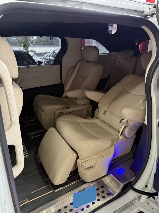2021 Toyota Sienna 2.5L 192HP L4 E-CVT Hybrid,autocango,china used car exporter,china ev exporter,chinese used car exporter,chinese used ev exporter