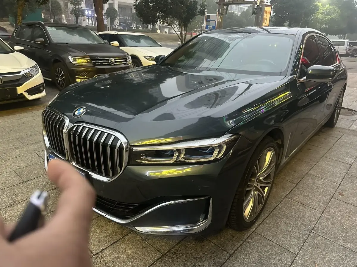 2019 BMW 7 Series 3.0T 340HP L6 8AT