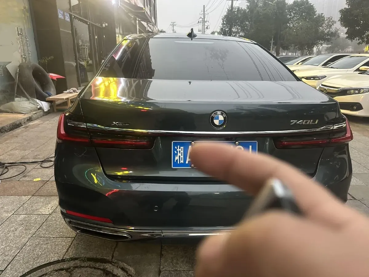 2019 BMW 7 Series 3.0T 340HP L6 8AT,autocango,china used car exporter,china ev exporter,chinese used car exporter,chinese used ev exporter