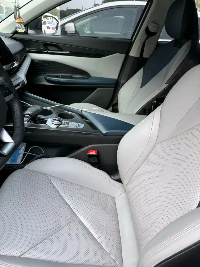 2023 ChangAn UNI-V iDD 1.5T 170HP L4 6TCT PHEV 18.4KWH,autocango,china used car exporter,china ev exporter,chinese used car exporter,chinese used ev exporter