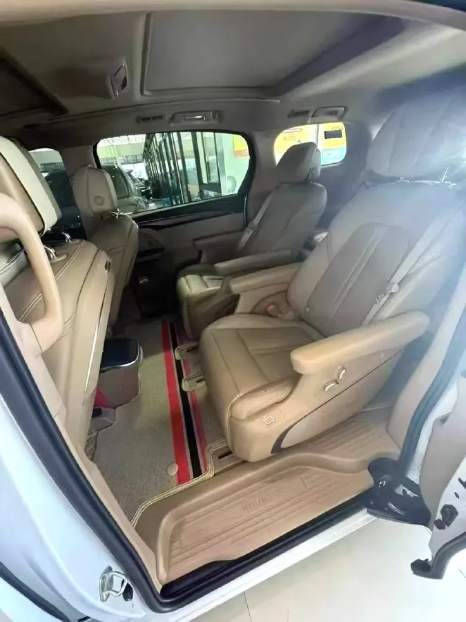2021 Buick GL8 2.0T 237HP L4 9AT,autocango,china used car exporter,china ev exporter,chinese used car exporter,chinese used ev exporter