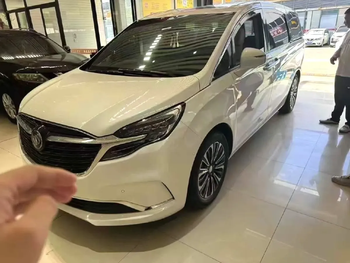 2021 Buick GL8 2.0T 237HP L4 9AT,autocango,china used car exporter,china ev exporter,chinese used car exporter,chinese used ev exporter