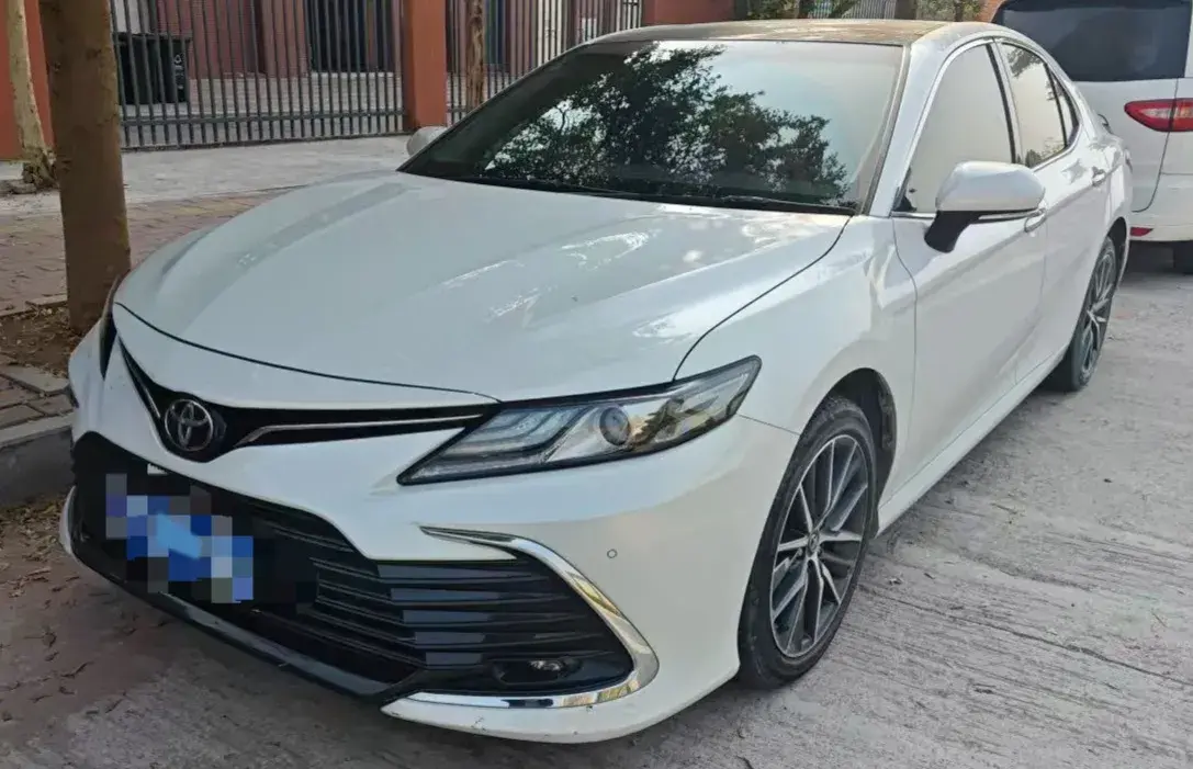 2021 Toyota Camry 2.5L 209HP L4 8AT