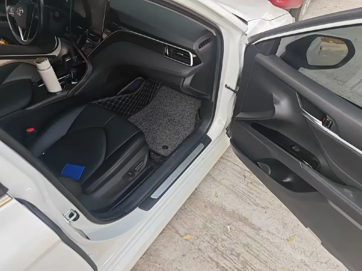 2021 Toyota Camry 2.5L 209HP L4 8AT,autocango,china used car exporter,china ev exporter,chinese used car exporter,chinese used ev exporter