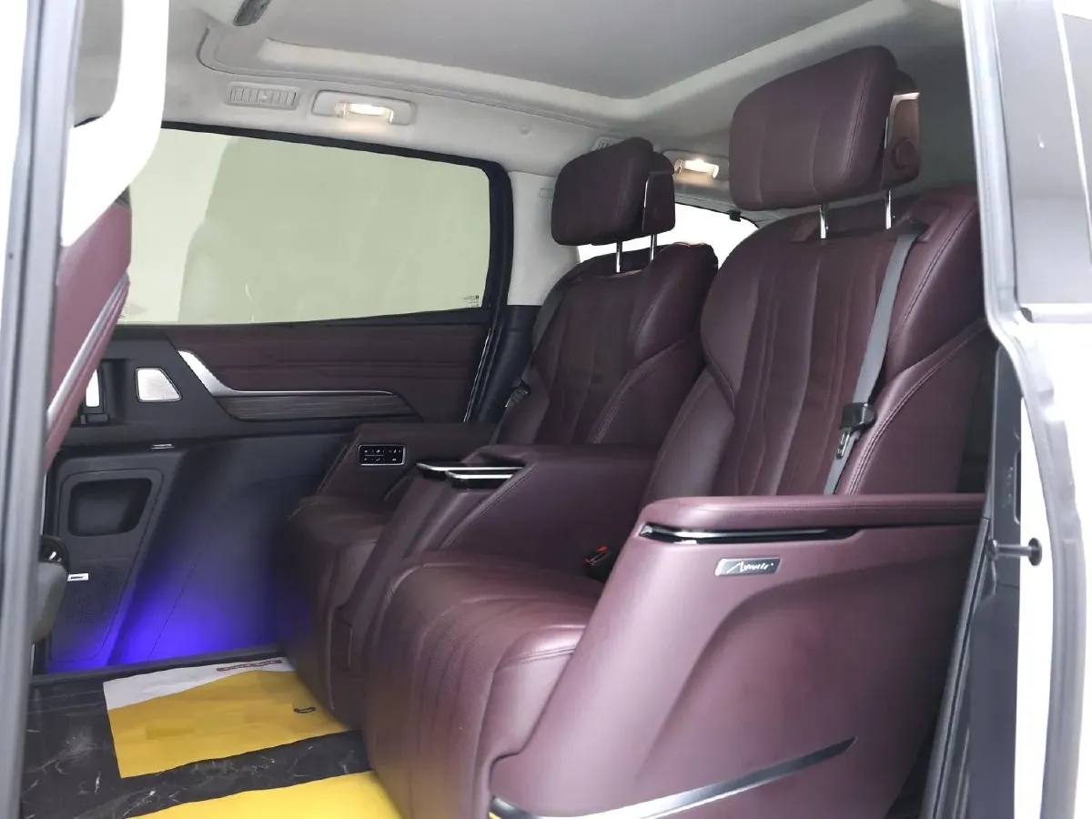 2023 Buick Century 2.0T 237HP L4 9AT,autocango,china used car exporter,china ev exporter,chinese used car exporter,chinese used ev exporter