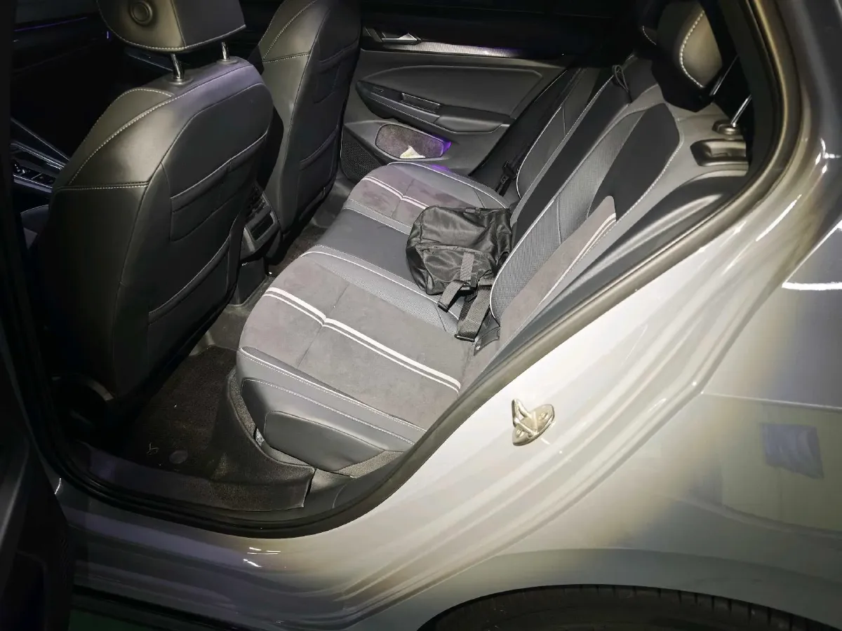 2023 Volkswagen Golf 1.4T 150HP L4 7DCT,autocango,china used car exporter,china ev exporter,chinese used car exporter,chinese used ev exporter