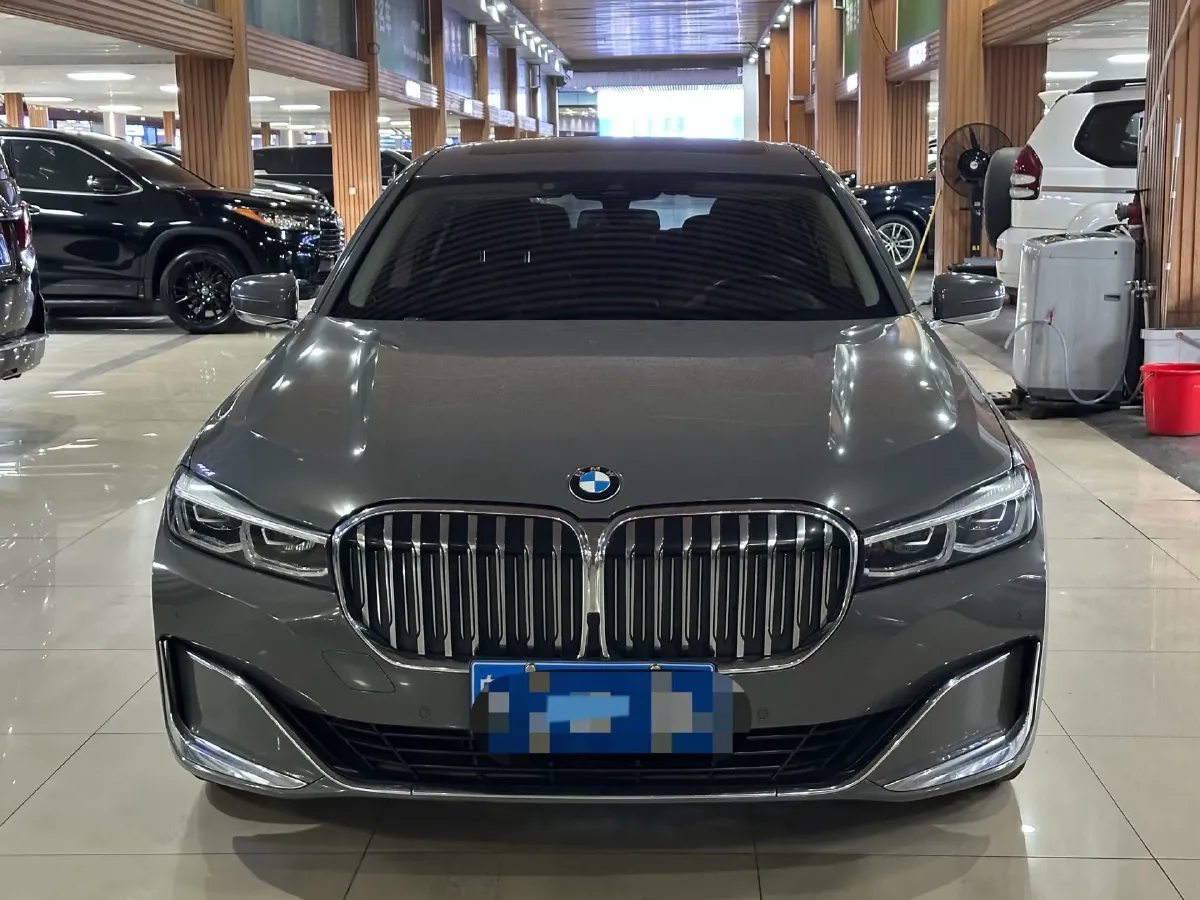 2019 BMW 7 Series 3.0T 340HP L6 8AT,autocango,china used car exporter,china ev exporter,chinese used car exporter,chinese used ev exporter