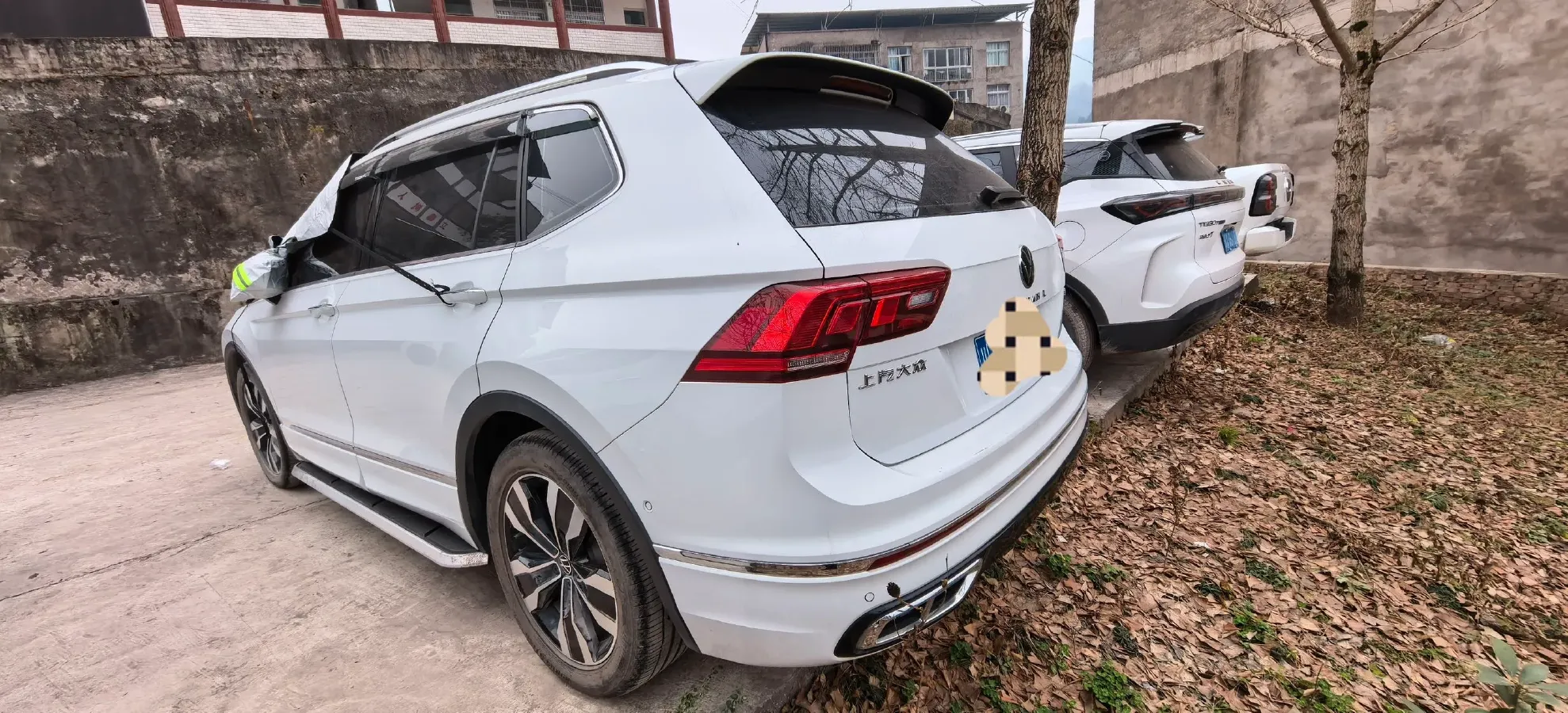 2024 Volkswagen Tiguan L 2.0T 186HP L4 7DCT,autocango,china used car exporter,china ev exporter,chinese used car exporter,chinese used ev exporter