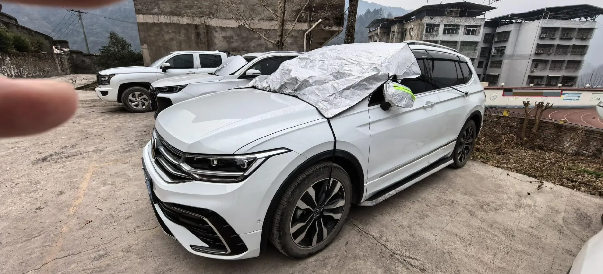 2024 Volkswagen Tiguan L 2.0T 186HP L4 7DCT,autocango,china used car exporter,china ev exporter,chinese used car exporter,chinese used ev exporter