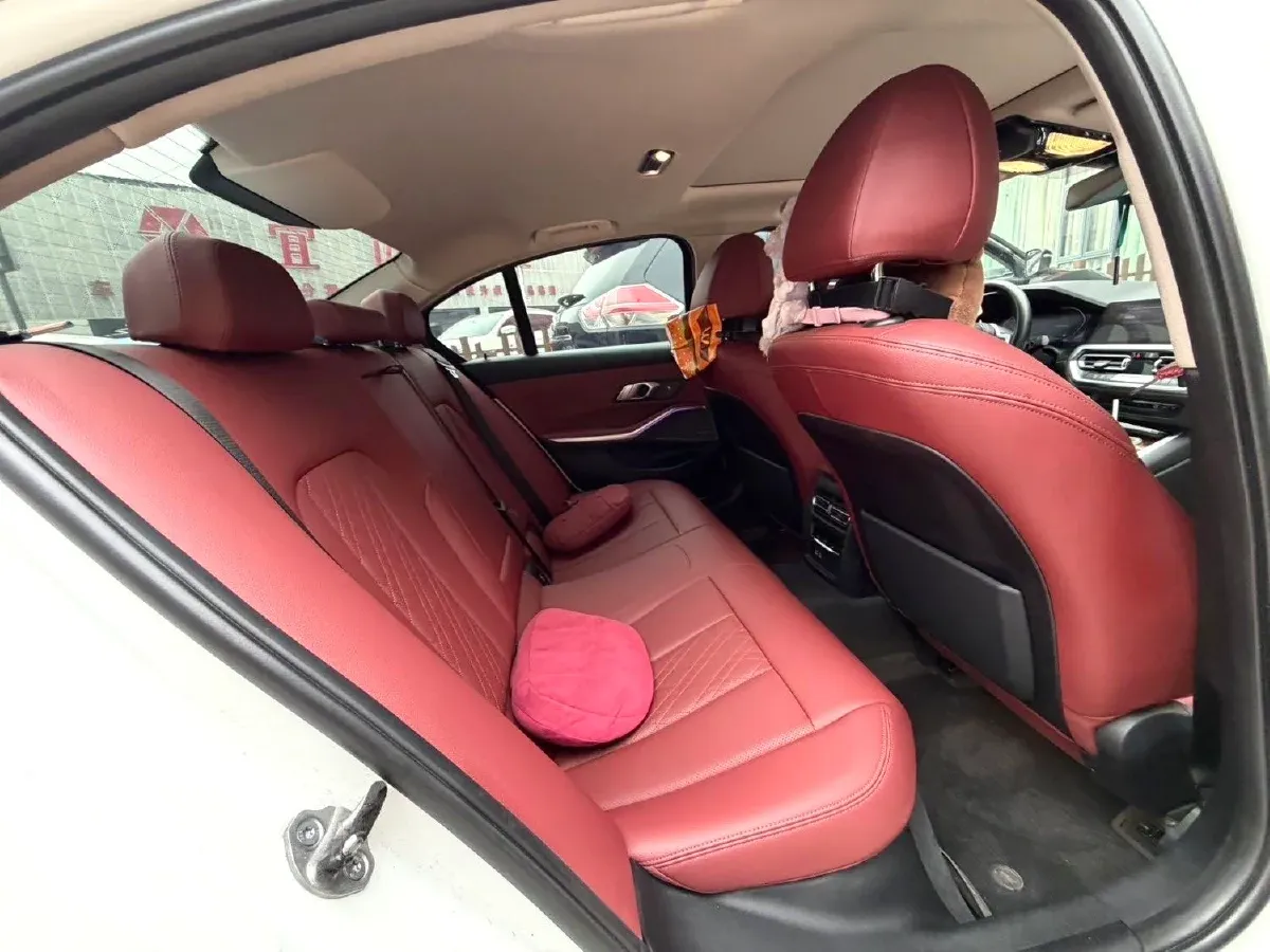 2022 BMW 3 Series 2.0T 184HP L4 8AT,autocango,china used car exporter,china ev exporter,chinese used car exporter,chinese used ev exporter