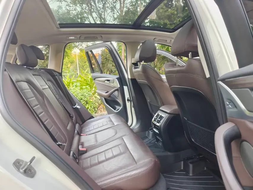 2021 BMW X3 2.0T 224HP L4 8AT,autocango,china used car exporter,china ev exporter,chinese used car exporter,chinese used ev exporter