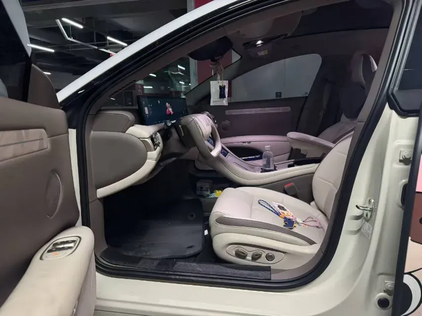 2025 IM L6 BEV,autocango,china used car exporter,china ev exporter,chinese used car exporter,chinese used ev exporter