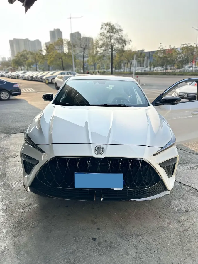 2022 MG 5 Scorpio 1.5T 181HP L4 7DCT,autocango,china used car exporter,china ev exporter,chinese used car exporter,chinese used ev exporter