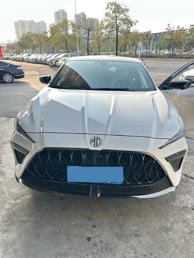 2022 MG 5 Scorpio 1.5T 181HP L4 7DCT,autocango,china used car exporter,china ev exporter,chinese used car exporter,chinese used ev exporter