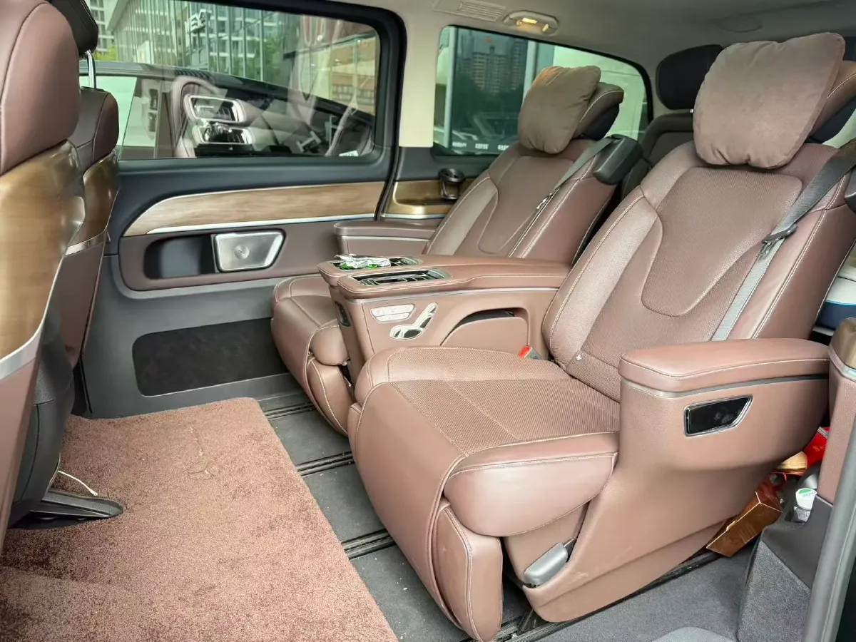 2022 Mercedes-Benz V Class 2.0T 211HP L4 9AT,autocango,china used car exporter,china ev exporter,chinese used car exporter,chinese used ev exporter