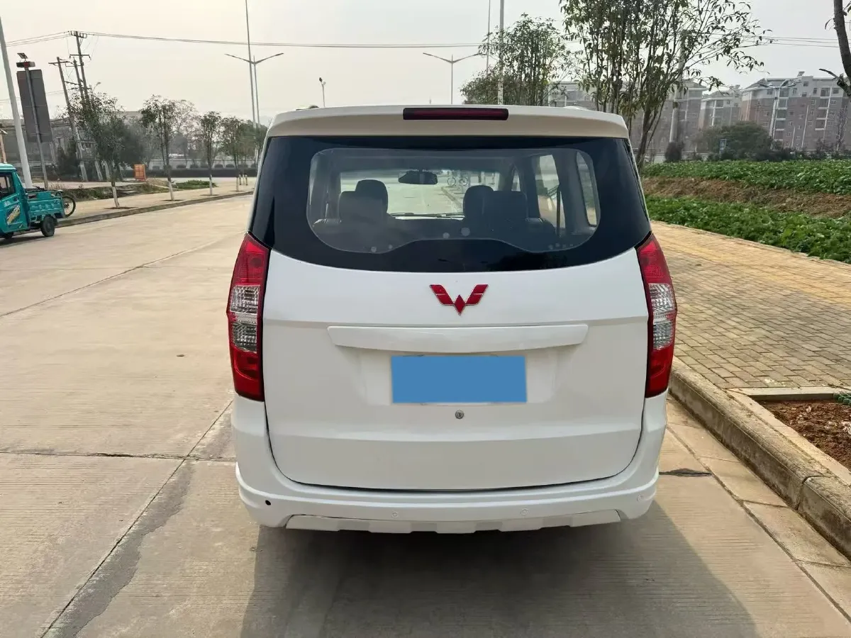2016 WuLing HongGuang 1.5L 112HP L4 5MT,autocango,china used car exporter,china ev exporter,chinese used car exporter,chinese used ev exporter