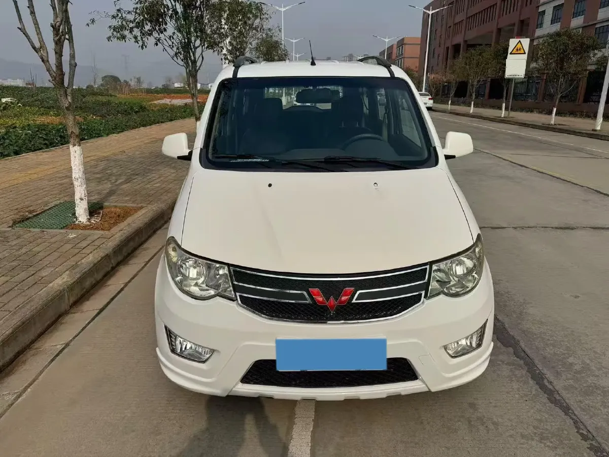 2016 WuLing HongGuang 1.5L 112HP L4 5MT,autocango,china used car exporter,china ev exporter,chinese used car exporter,chinese used ev exporter