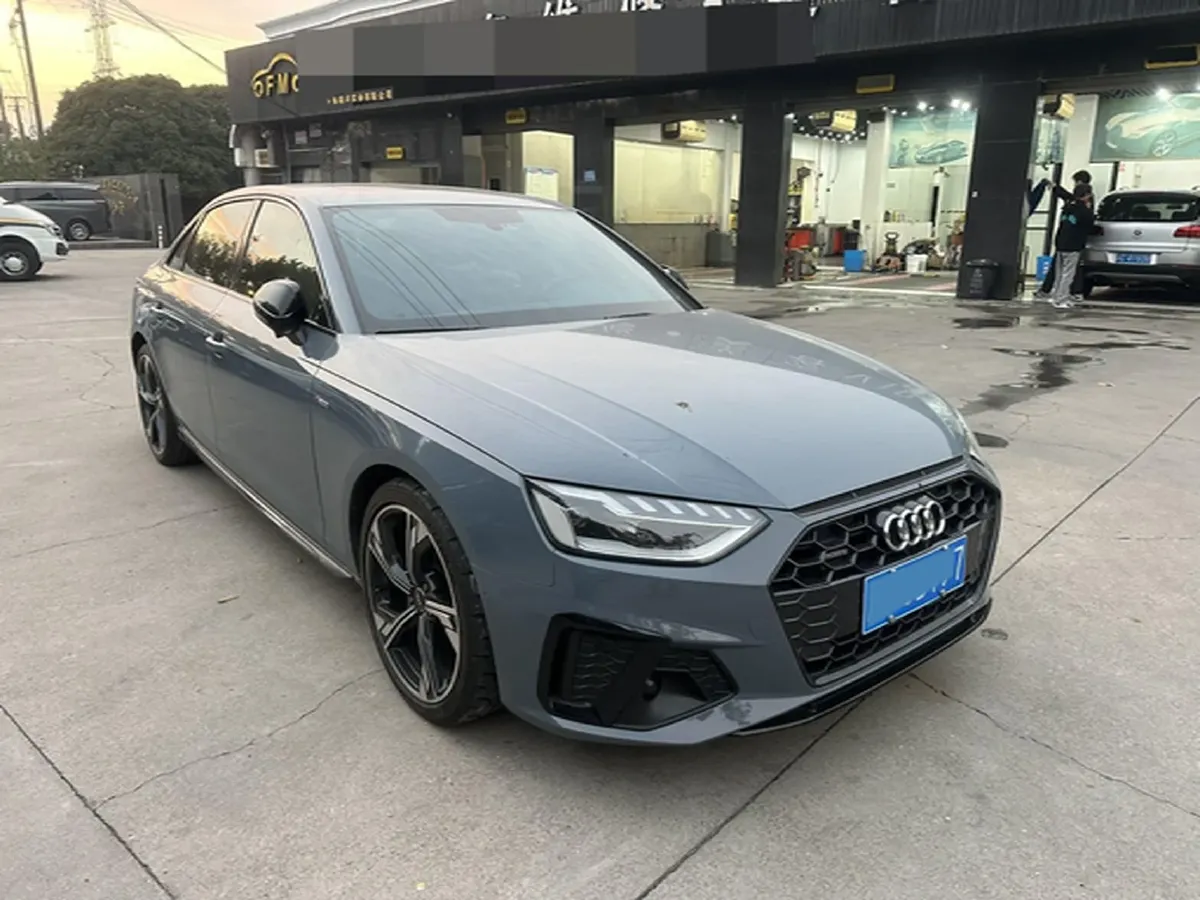 2022 Audi A4L 2.0T 190HP L4 7DCT,autocango,china used car exporter,china ev exporter,chinese used car exporter,chinese used ev exporter