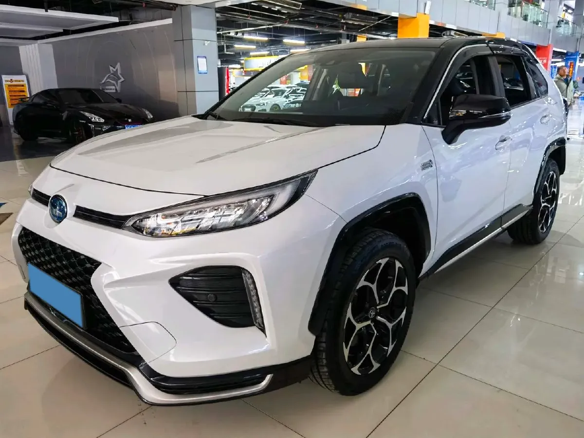 2021 Toyota Wildlander 2.5L 180HP L4 E-CVT PHEV 15.984KWH,autocango,china used car exporter,china ev exporter,chinese used car exporter,chinese used ev exporter
