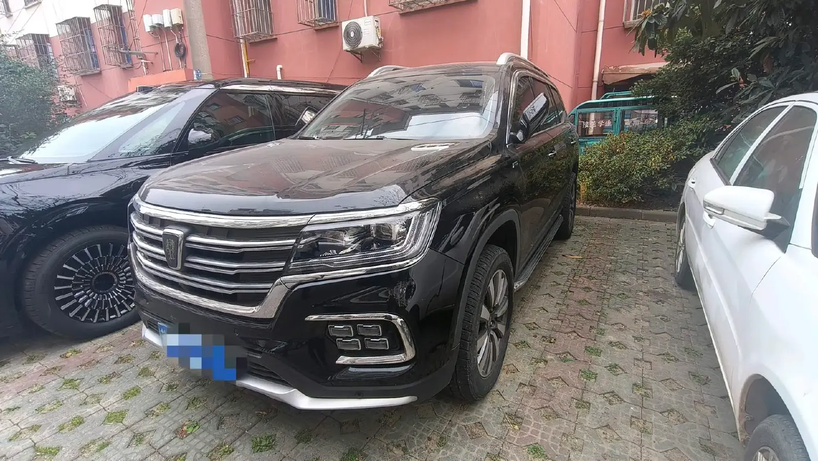 2019 Roewe RX8 2.0T 222HP L4 6AT