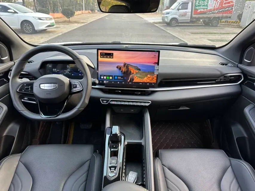 2025 Geely Coolray 1.5T 181HP L4 7DCT,autocango,china used car exporter,china ev exporter,chinese used car exporter,chinese used ev exporter