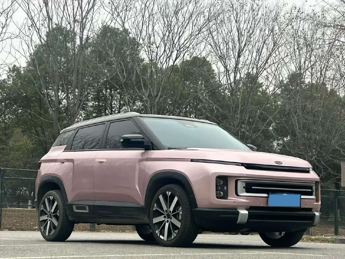 2023 Geely ICON 1.5T 181HP L4 7DCT,autocango,china used car exporter,china ev exporter,chinese used car exporter,chinese used ev exporter